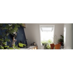 VELUX Stoglangis INTEGRA maitinamas iš elektros tinklo, rankena viršuje ir apačioje, GPU